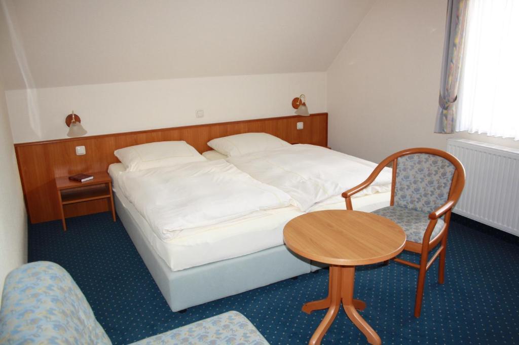 Hotel Zur Waage Bad Muenstereifel Exterior foto